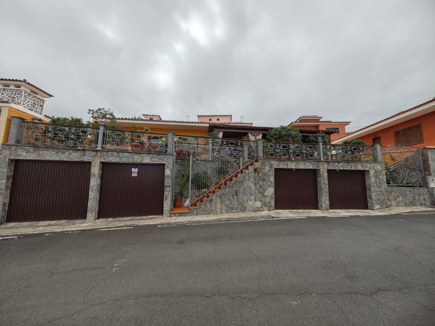 4 Zimmer Villa zu verkaufen in Icod de los Vinos mit Garage - 490.000 € (Ref: 10021286)