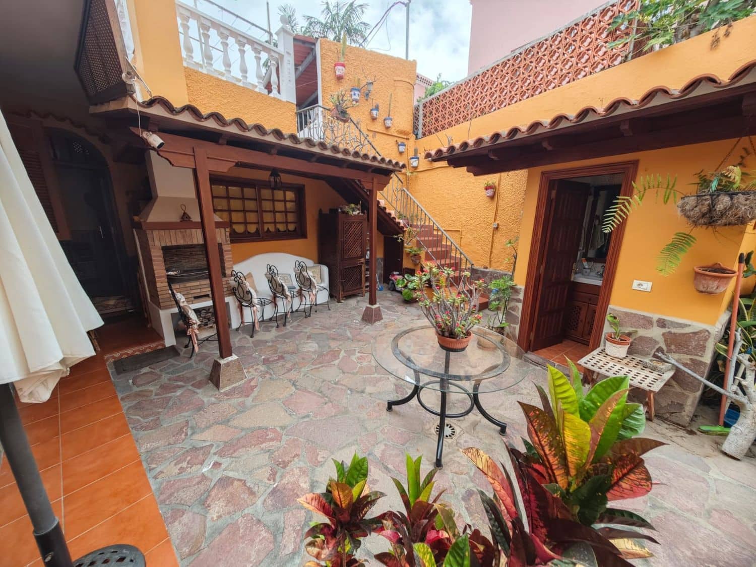 4 Zimmer Villa zu verkaufen in Icod de los Vinos mit Garage - 490.000 € (Ref: 10021286)