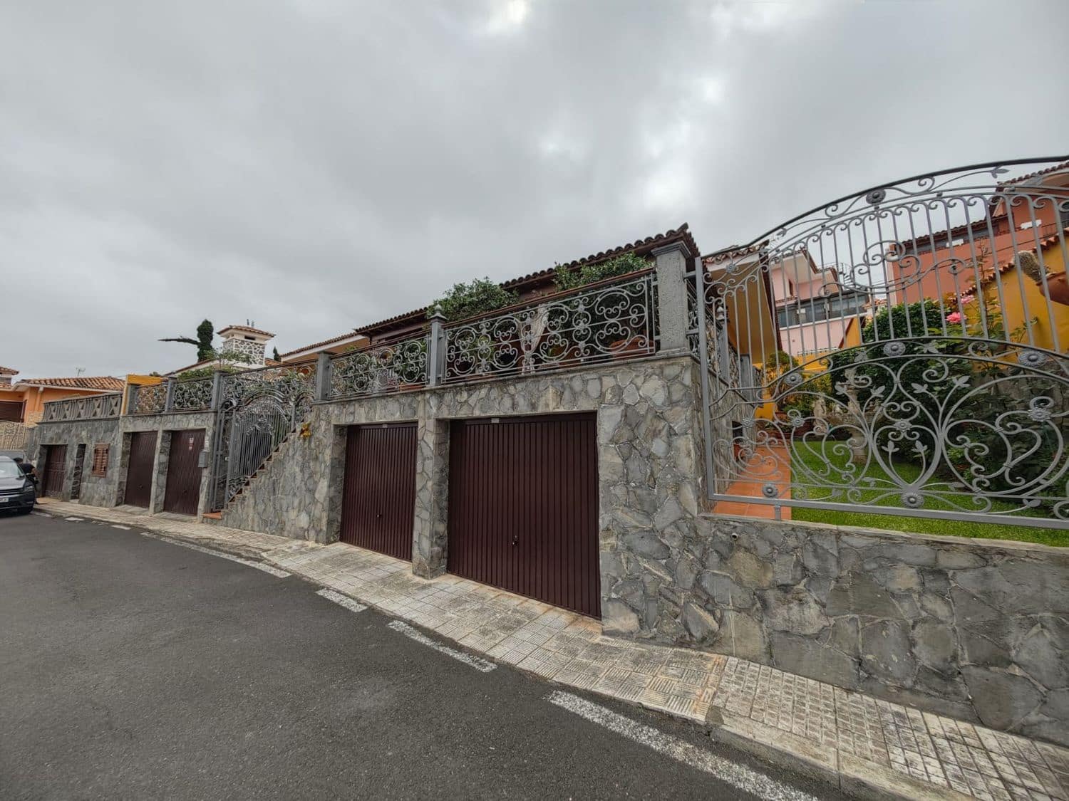 4 Zimmer Villa zu verkaufen in Icod de los Vinos mit Garage - 490.000 € (Ref: 10021286)