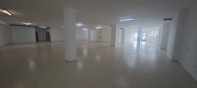 Local Comercial en Icod de los Vinos en alquiler - 900 € (Ref: 10021289)