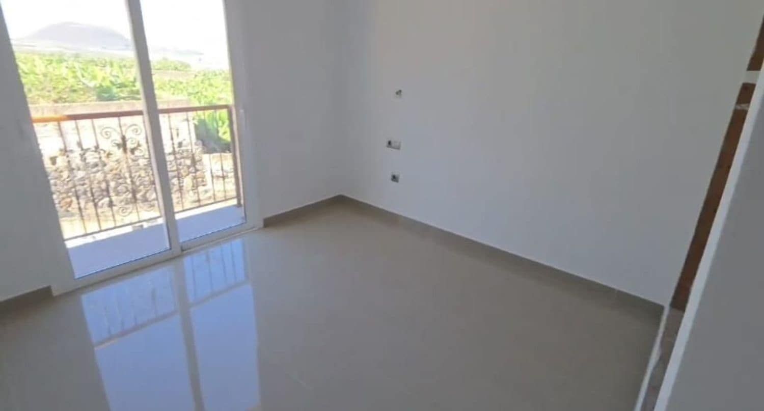 Chalet de 5 habitaciones en Garachico en venta con garaje - 764.999 € (Ref: 10021291)