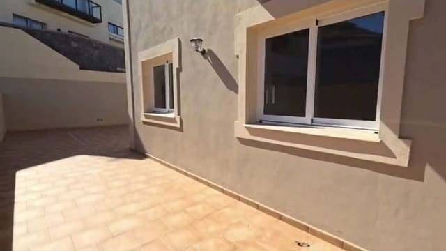 5 bedroom Villa for sale in Garachico with garage - € 764,999 (Ref: 10021291)