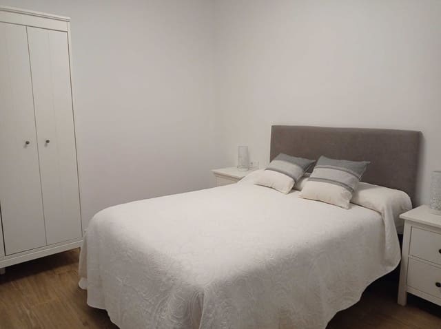 2 bedroom Townhouse for rent in Garachico with garage - € 1,250 (Ref: 10021292)