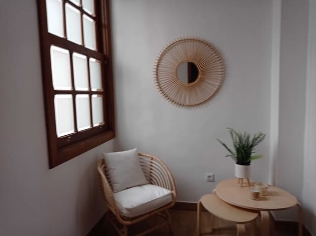 2 bedroom Townhouse for rent in Garachico with garage - € 1,250 (Ref: 10021292)