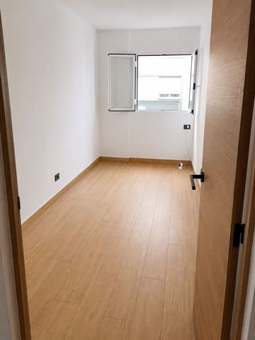 3 soveværelse Lejlighed til salg i Añaza, Santa Cruz de Tenerife med garage - € 230.000 (Ref: 10029994)