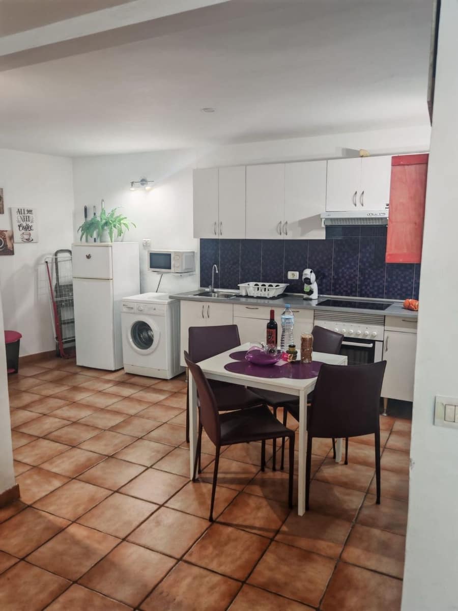2 slaapkamer Appartement te huur in Tabaiba met garage - € 980 (Ref: 10085456)