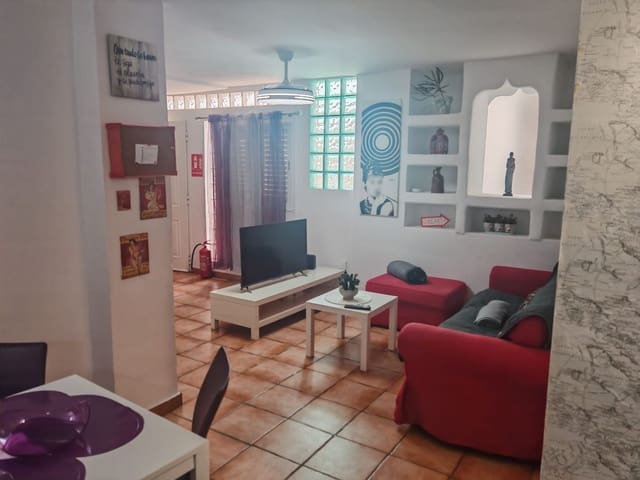 2 slaapkamer Appartement te huur in Tabaiba, El Rosario met garage - € 980 (Ref: 10085456)