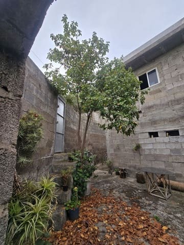 Villa til salg i Santa Cruz de Tenerife med garage - € 140.000 (Ref: 10131149)