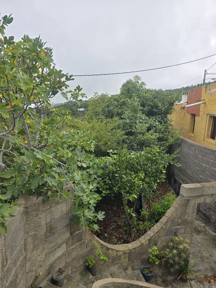 Villa til salg i Santa Cruz de Tenerife med garage - € 140.000 (Ref: 10131149)