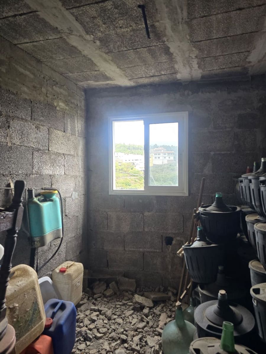Villa til salg i Santa Cruz de Tenerife med garage - € 140.000 (Ref: 10131149)
