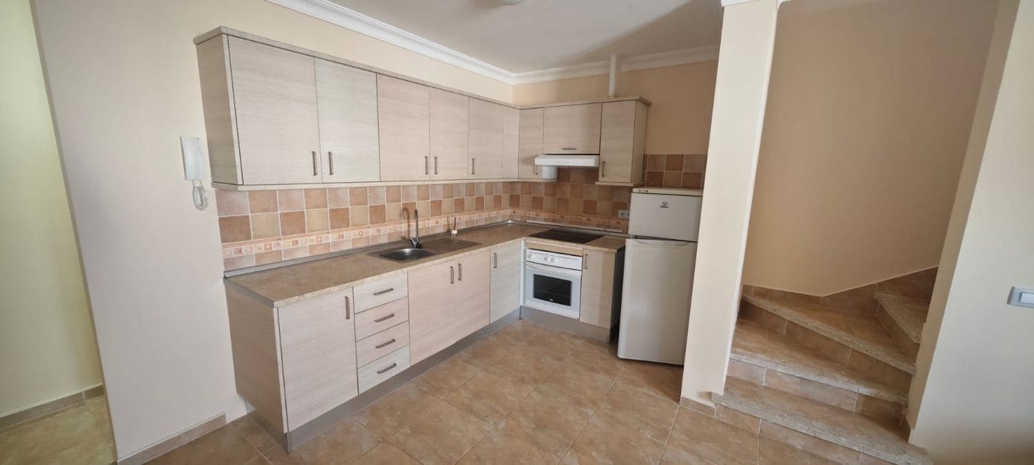 3 sypialnia Dom do wynajęcia w Santa Cruz de Tenerife z garażem - 650 € (Ref: 10168049)