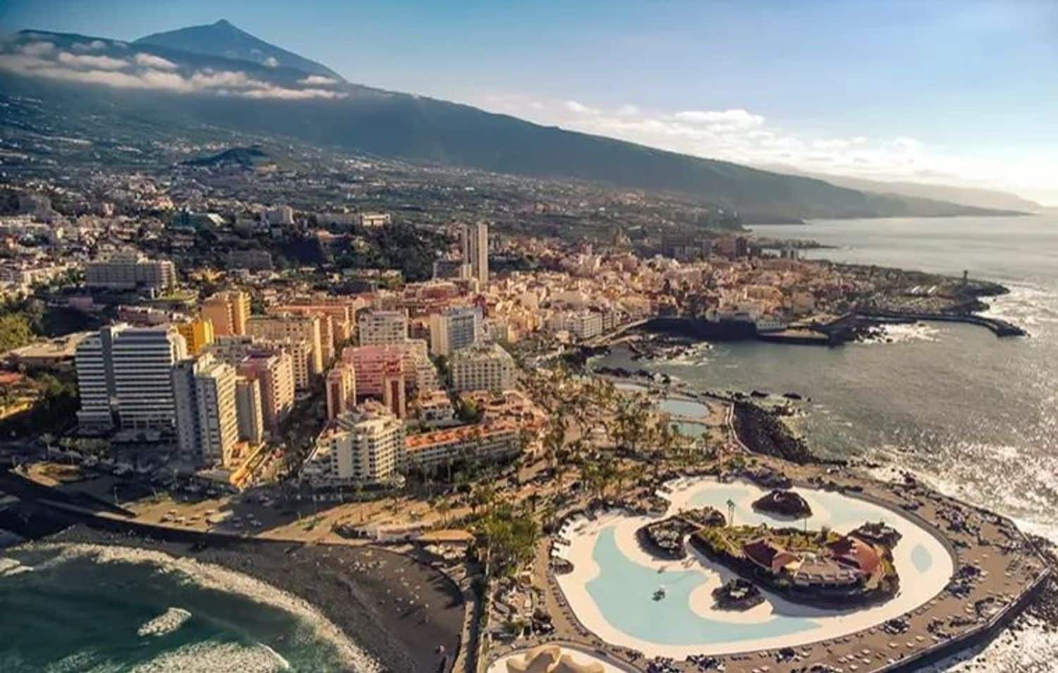 Hotel te koop in Puerto de la Cruz - € 2.500.000 (Ref: 10176120)