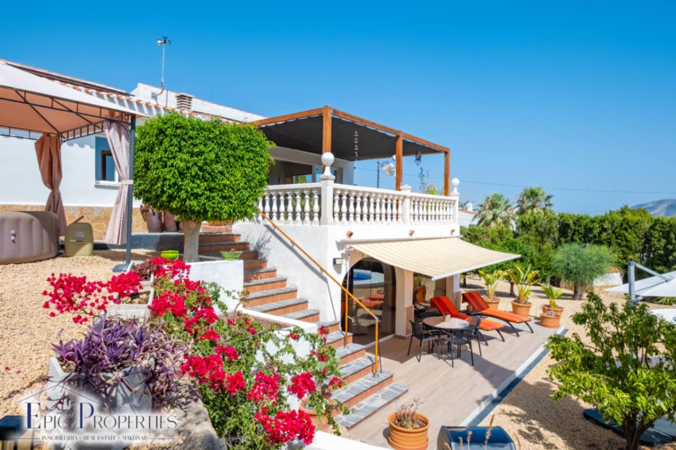 3 slaapkamer Villa te koop in La Nucia met zwembad garage - € 849.000 (Ref: 10014741)