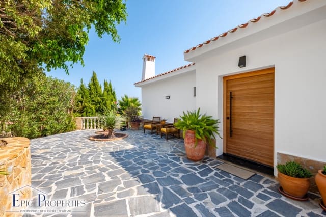 3 slaapkamer Villa te koop in La Nucia met zwembad garage - € 849.000 (Ref: 10014741)