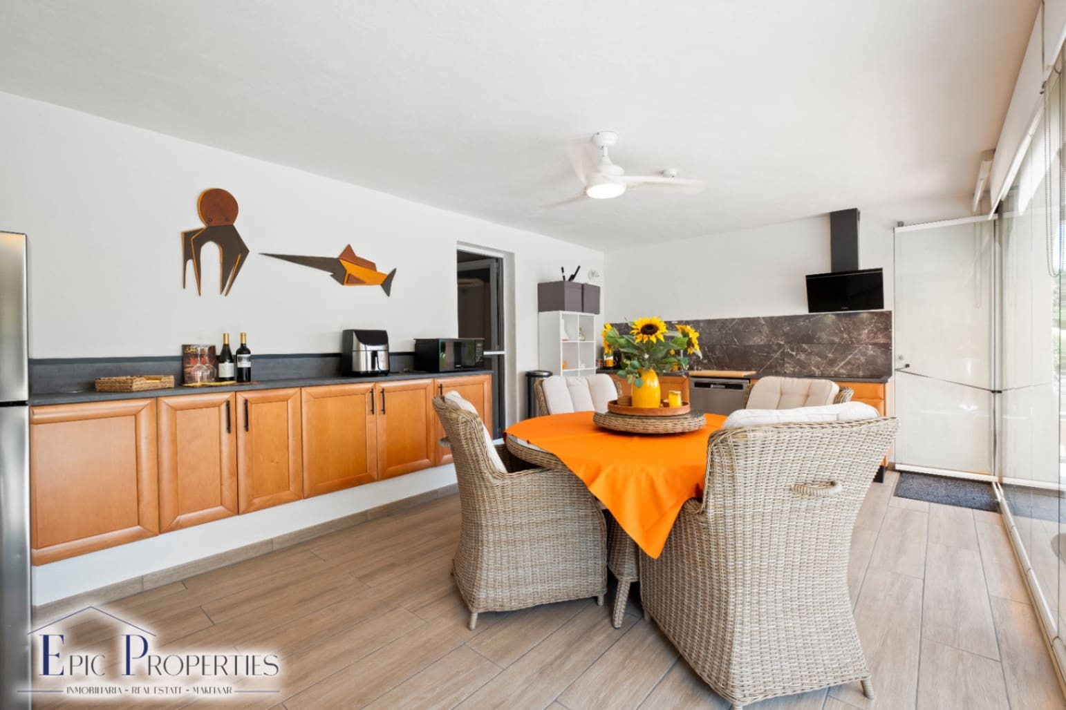 3 slaapkamer Villa te koop in La Nucia met zwembad garage - € 849.000 (Ref: 10014741)