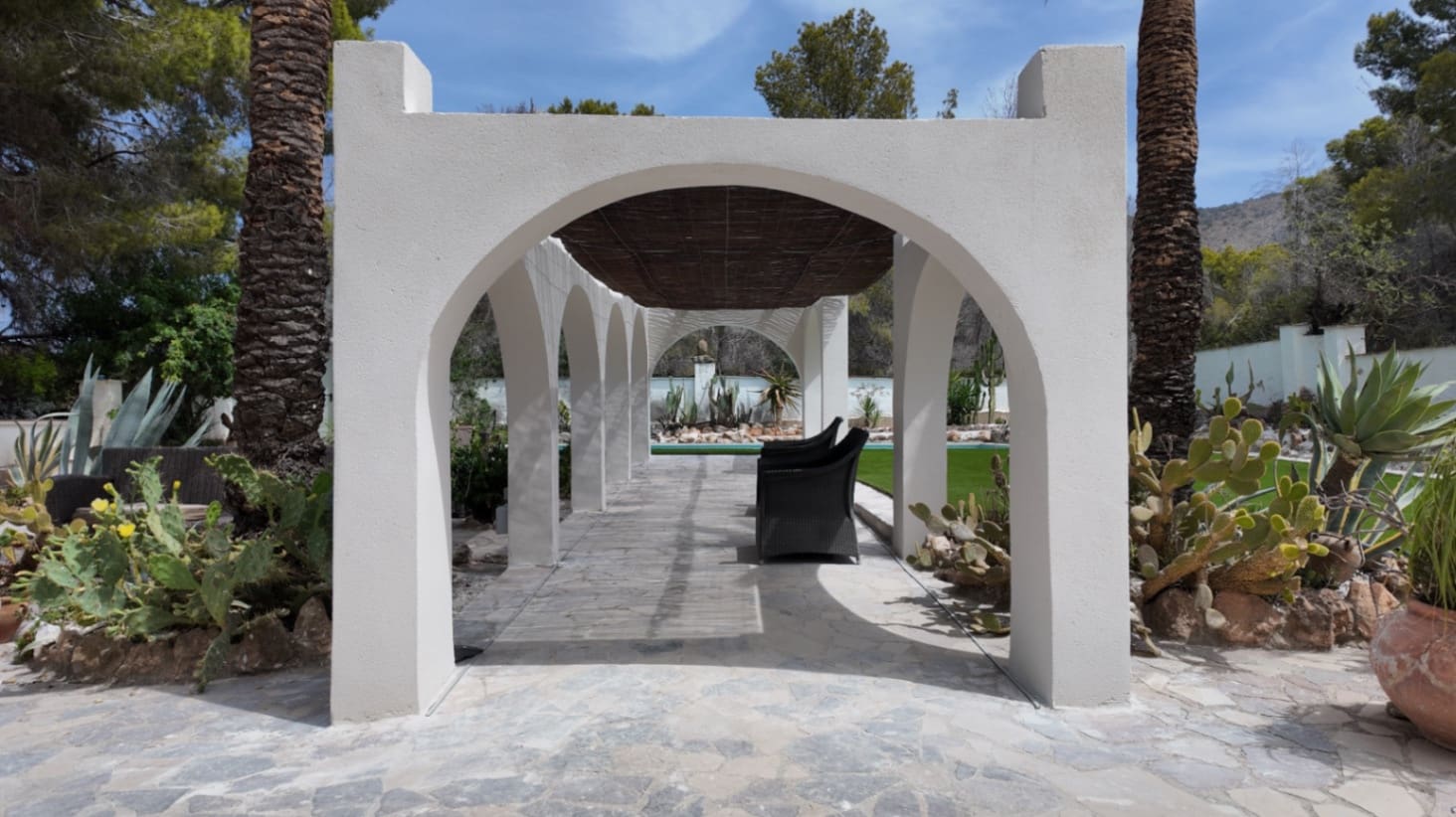 4 Zimmer Villa zu verkaufen in Albir mit Pool Garage - 1.595.000 € (Ref: 10024875)