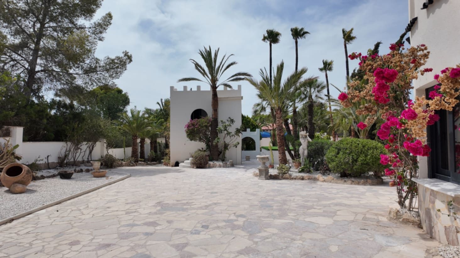 4 Zimmer Villa zu verkaufen in Albir mit Pool Garage - 1.595.000 € (Ref: 10024875)