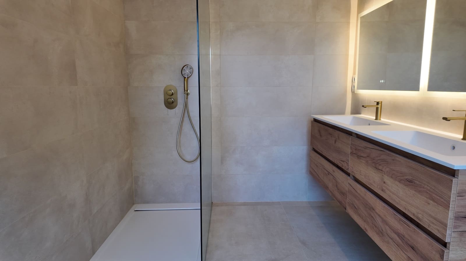 4 Zimmer Villa zu verkaufen in Albir mit Pool Garage - 1.595.000 € (Ref: 10024875)