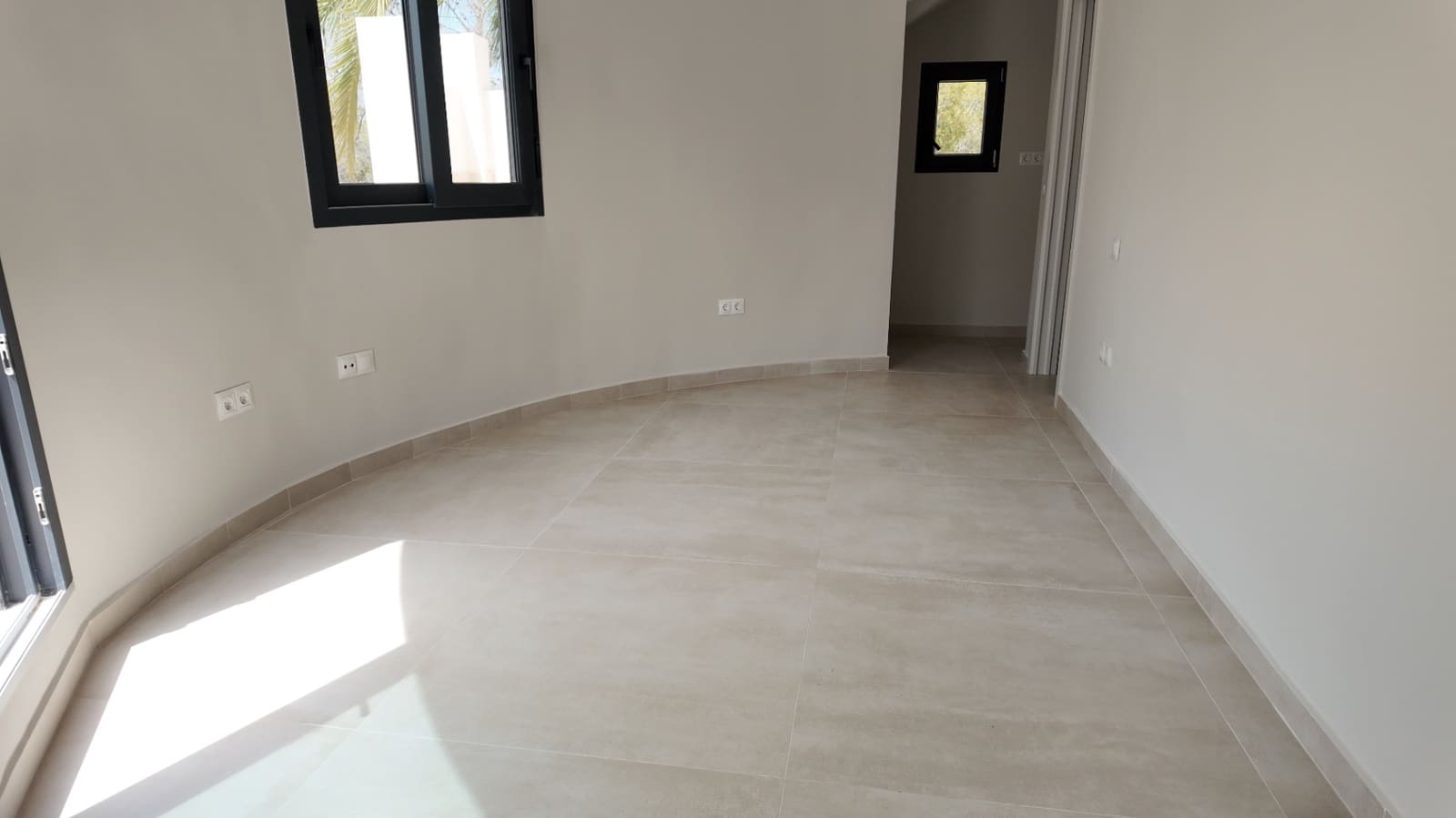 4 Zimmer Villa zu verkaufen in Albir mit Pool Garage - 1.595.000 € (Ref: 10024875)