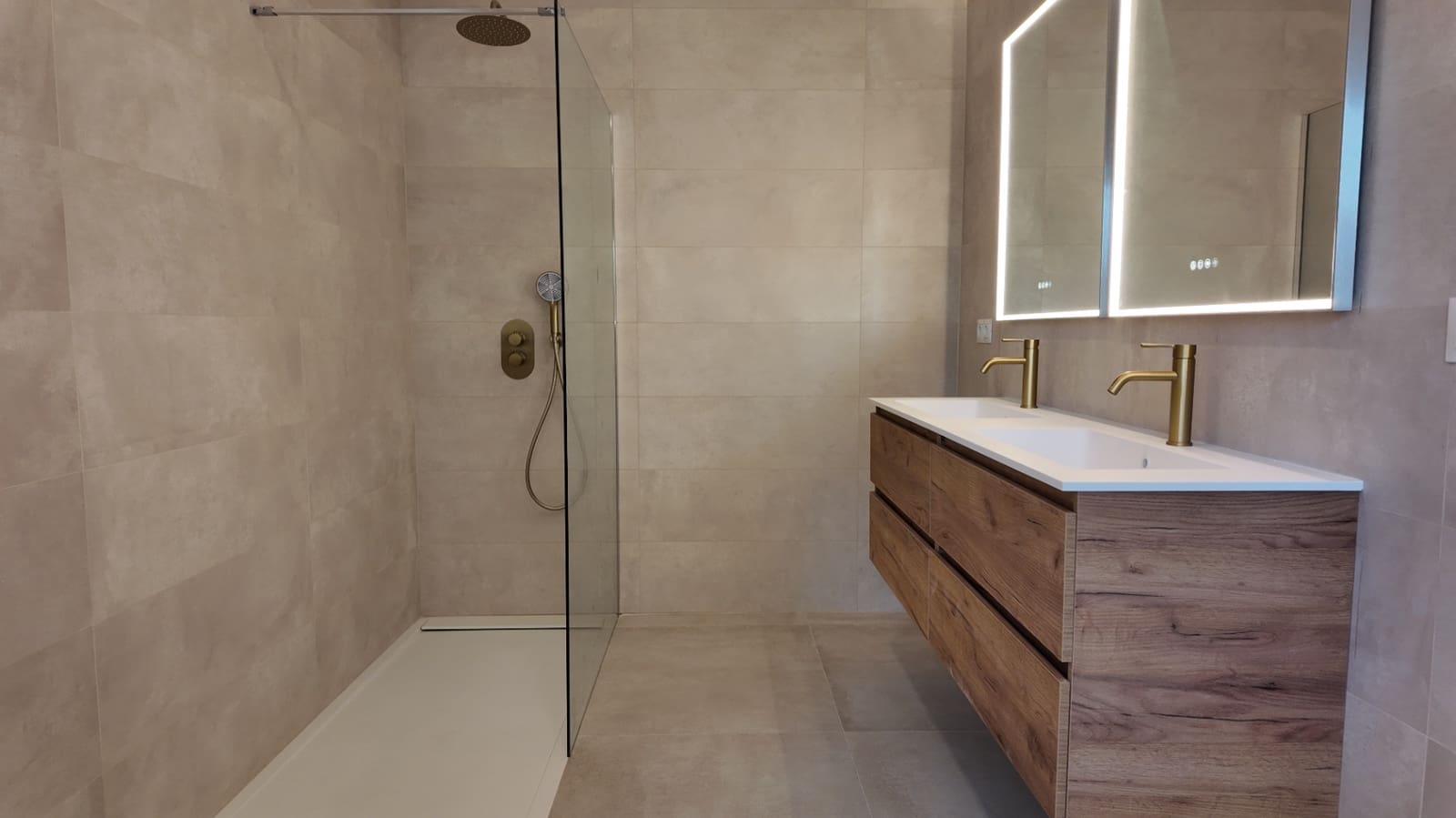 4 Zimmer Villa zu verkaufen in Albir mit Pool Garage - 1.595.000 € (Ref: 10024875)