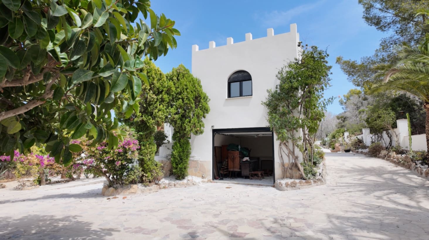 4 Zimmer Villa zu verkaufen in Albir mit Pool Garage - 1.595.000 € (Ref: 10024875)