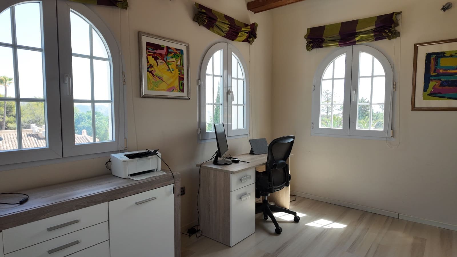 5 Zimmer Villa zu vermieten in La Nucia mit Pool Garage - 3.700 € (Ref: 10048131)