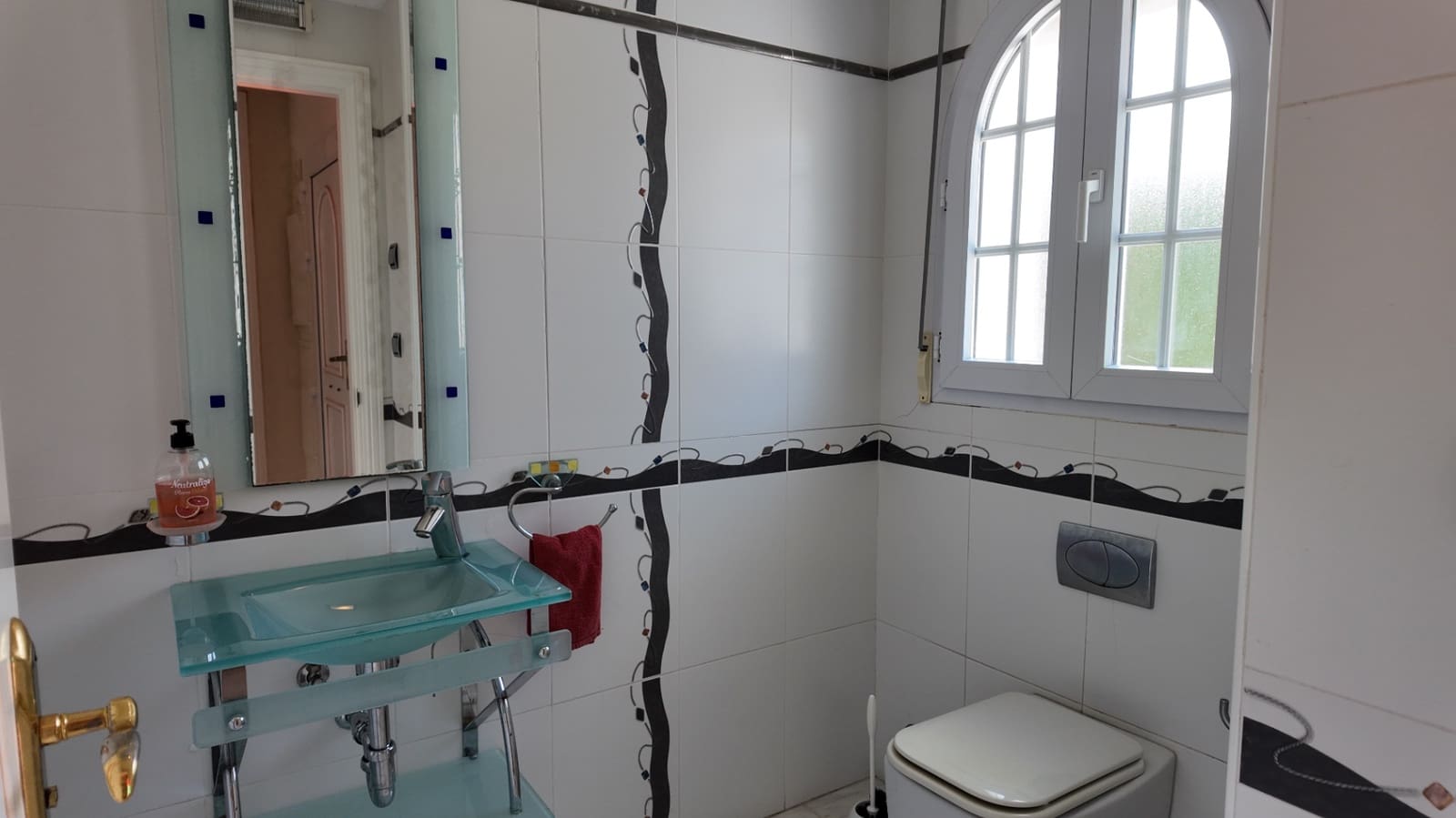 5 Zimmer Villa zu vermieten in La Nucia mit Pool Garage - 3.700 € (Ref: 10048131)