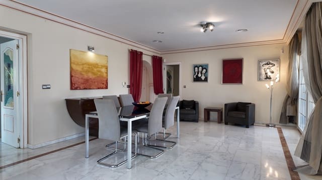 5 Zimmer Villa zu vermieten in La Nucia mit Pool Garage - 3.700 € (Ref: 10048131)