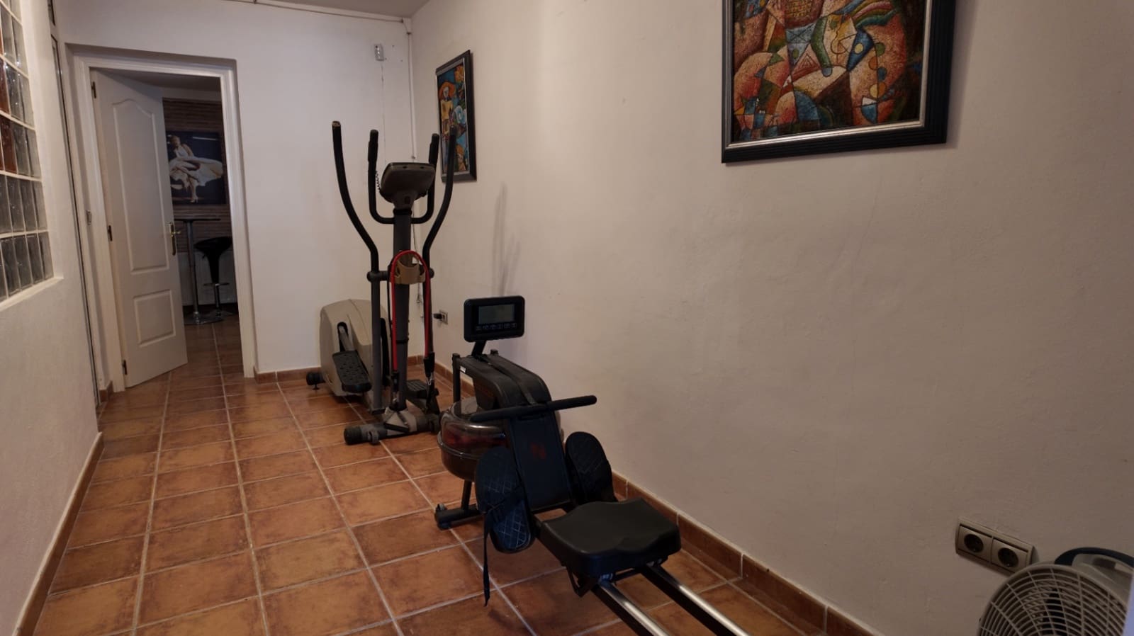 Chalet de 2 habitaciones en La Nucia en alquiler con piscina garaje - 1.800 € (Ref: 10051957)