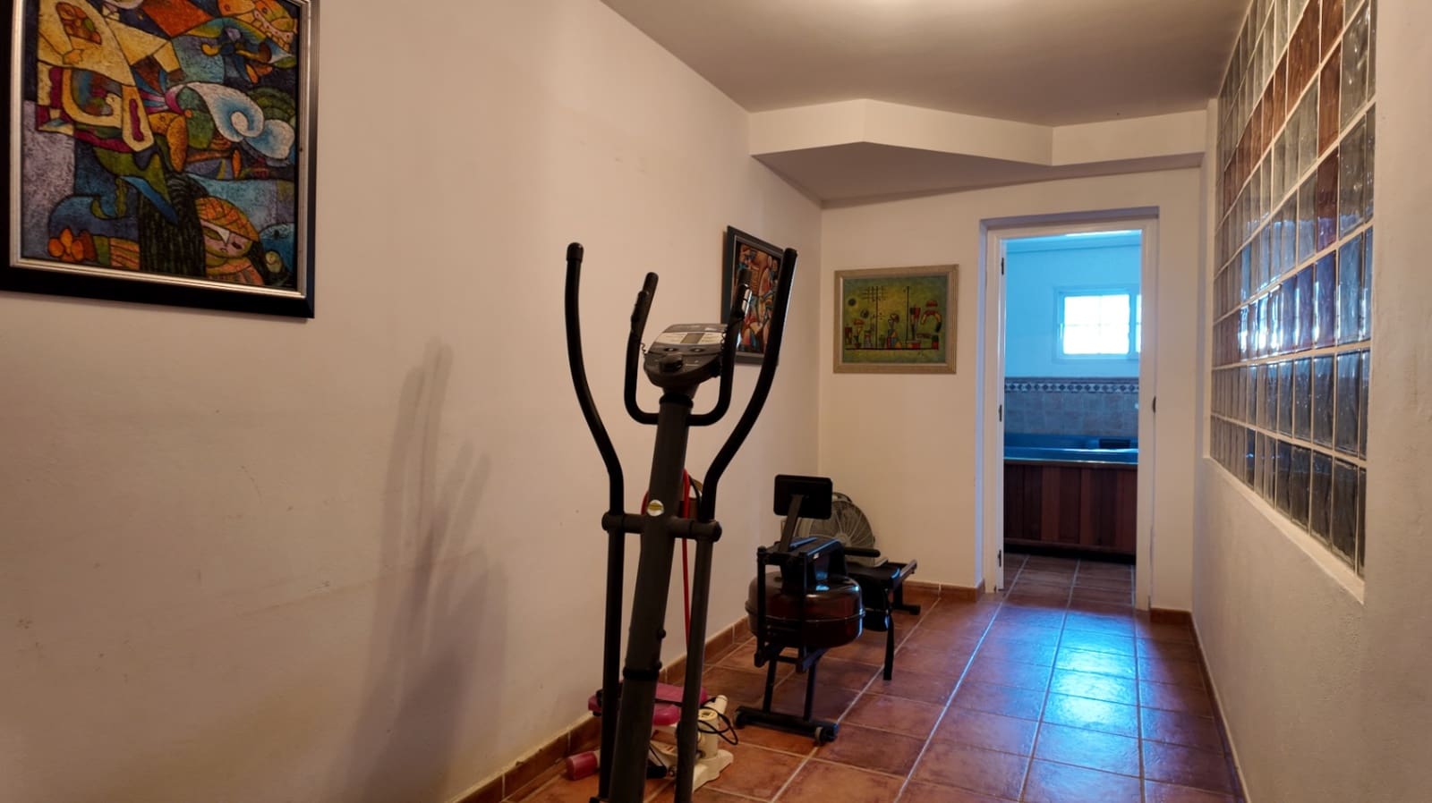 Chalet de 2 habitaciones en La Nucia en alquiler con piscina garaje - 1.800 € (Ref: 10051957)