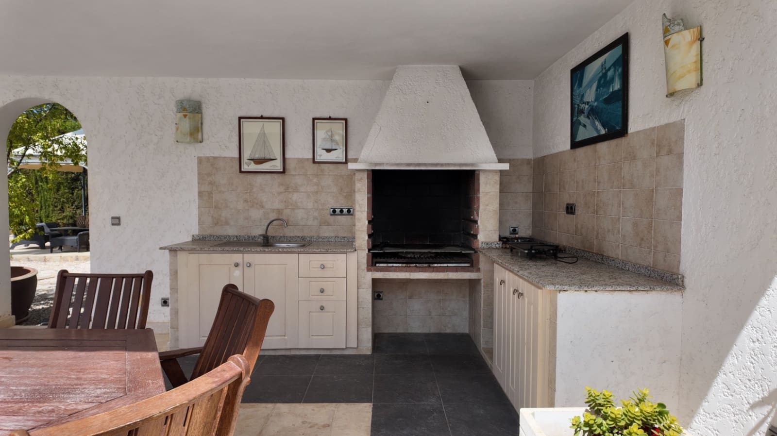 Chalet de 2 habitaciones en La Nucia en alquiler con piscina garaje - 1.800 € (Ref: 10051957)