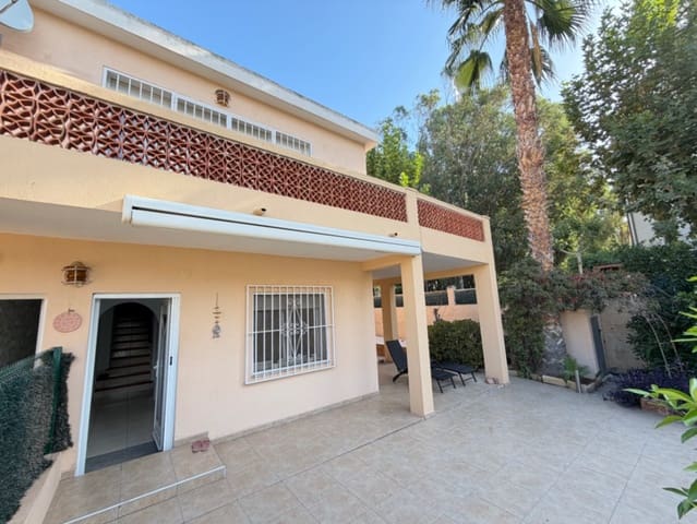 2 soveværelse Semi-Rækkehus til leje i Albir, Alfaz del Pi / L'Alfàs del Pi med swimmingpool garage - € 1.200 (Ref: 10086644)