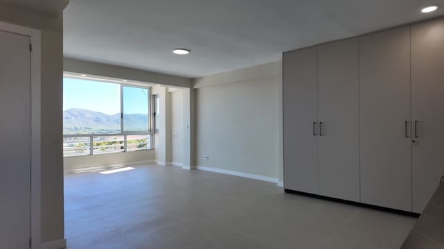 1 sovrum Lägenhet till salu i Alfaz del Pi / L'Alfàs del Pi med garage - 245 000 € (Ref: 10111909)