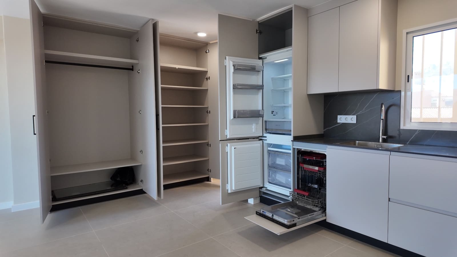 1 sovrum Lägenhet till salu i Alfaz del Pi / L'Alfas del Pi med garage - 245 000 € (Ref: 10111909)