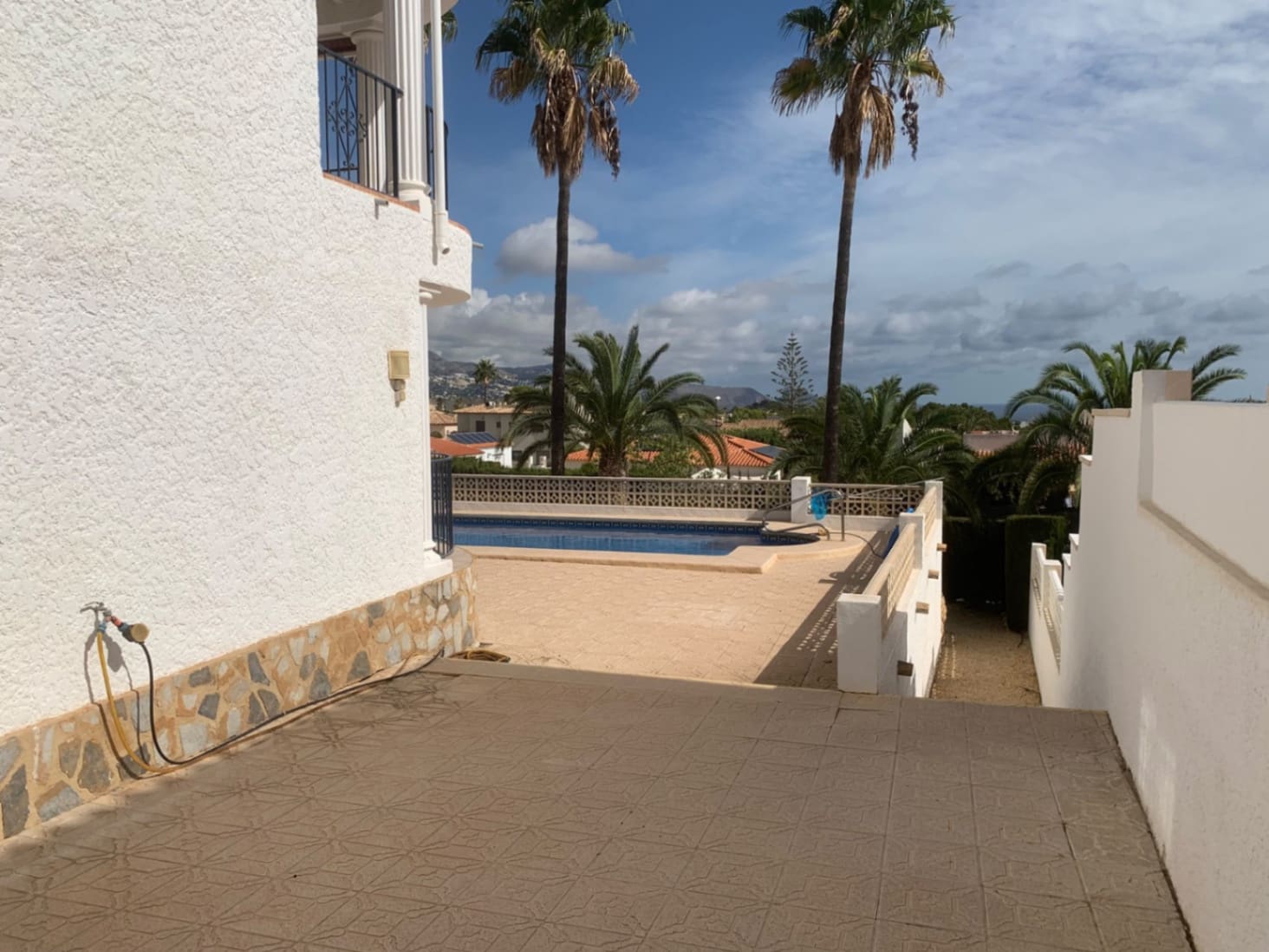 5 bedroom Villa for sale in La Nucia with pool garage - € 630,000 (Ref: 10160448)