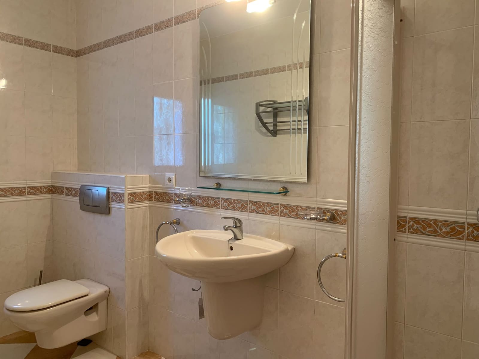 5 bedroom Villa for sale in La Nucia with pool garage - € 630,000 (Ref: 10160448)