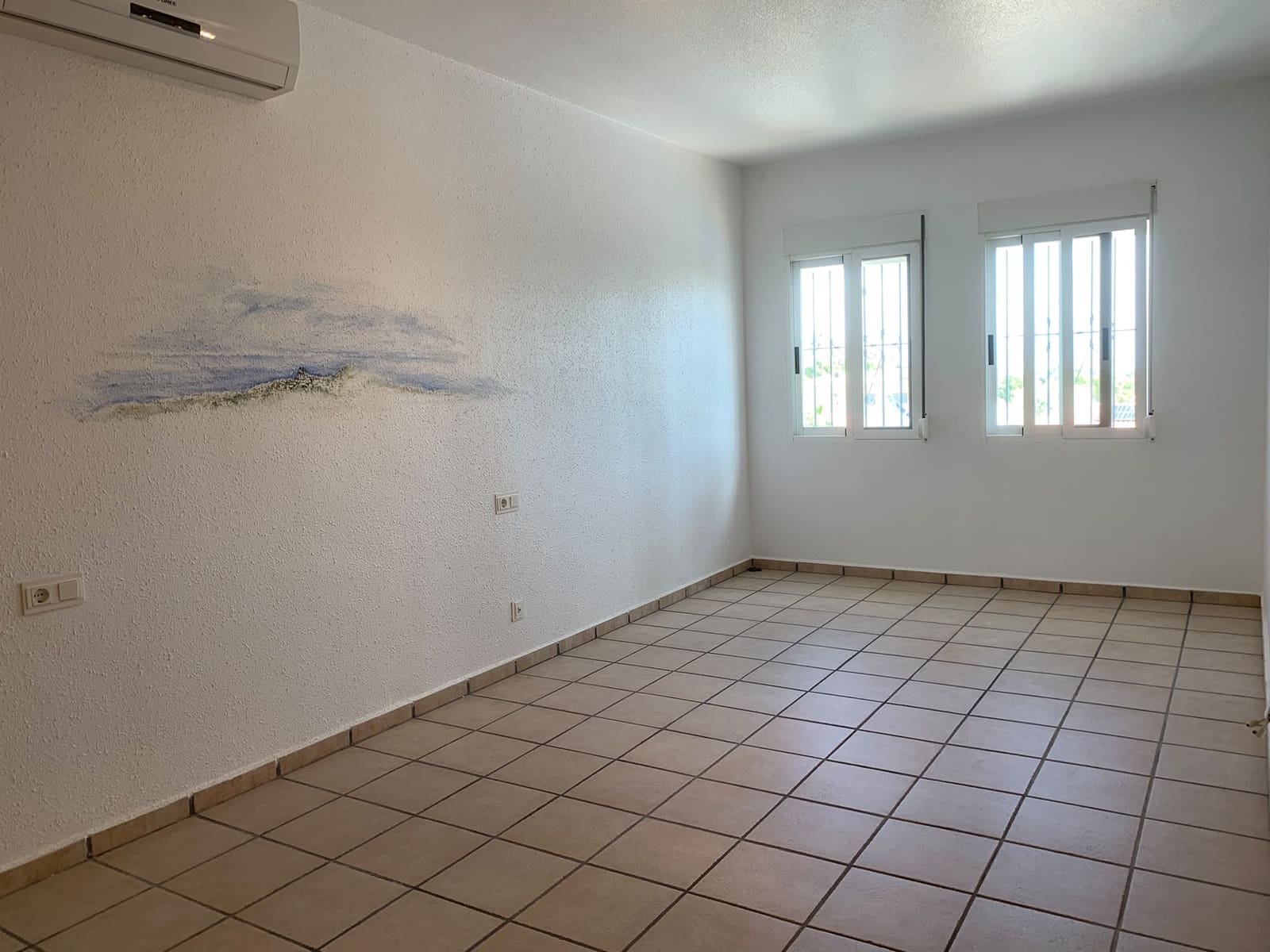 5 bedroom Villa for sale in La Nucia with pool garage - € 630,000 (Ref: 10160448)