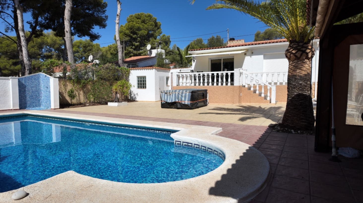 4 bedroom Villa for sale in La Nucia with pool garage - € 580,000 (Ref: 10160449)
