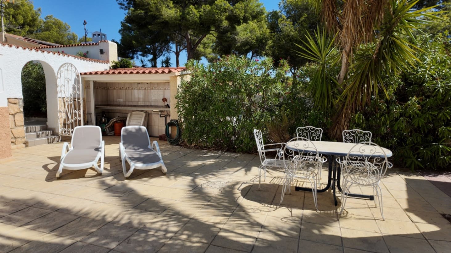 4 bedroom Villa for sale in La Nucia with pool garage - € 580,000 (Ref: 10160449)
