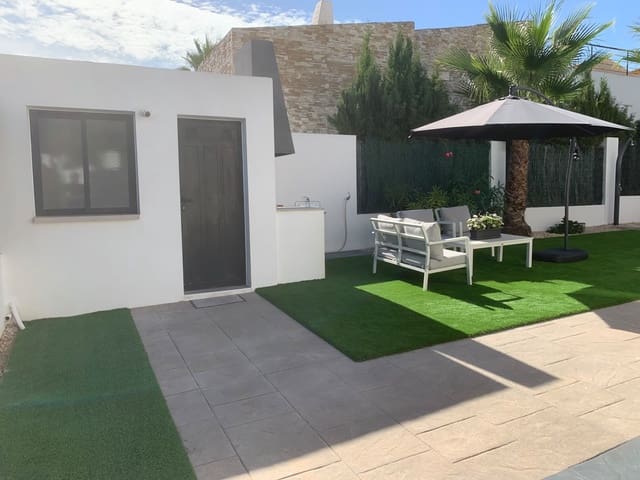 3 soveværelse Villa til salg i Polop med swimmingpool garage - € 475.000 (Ref: 10160450)