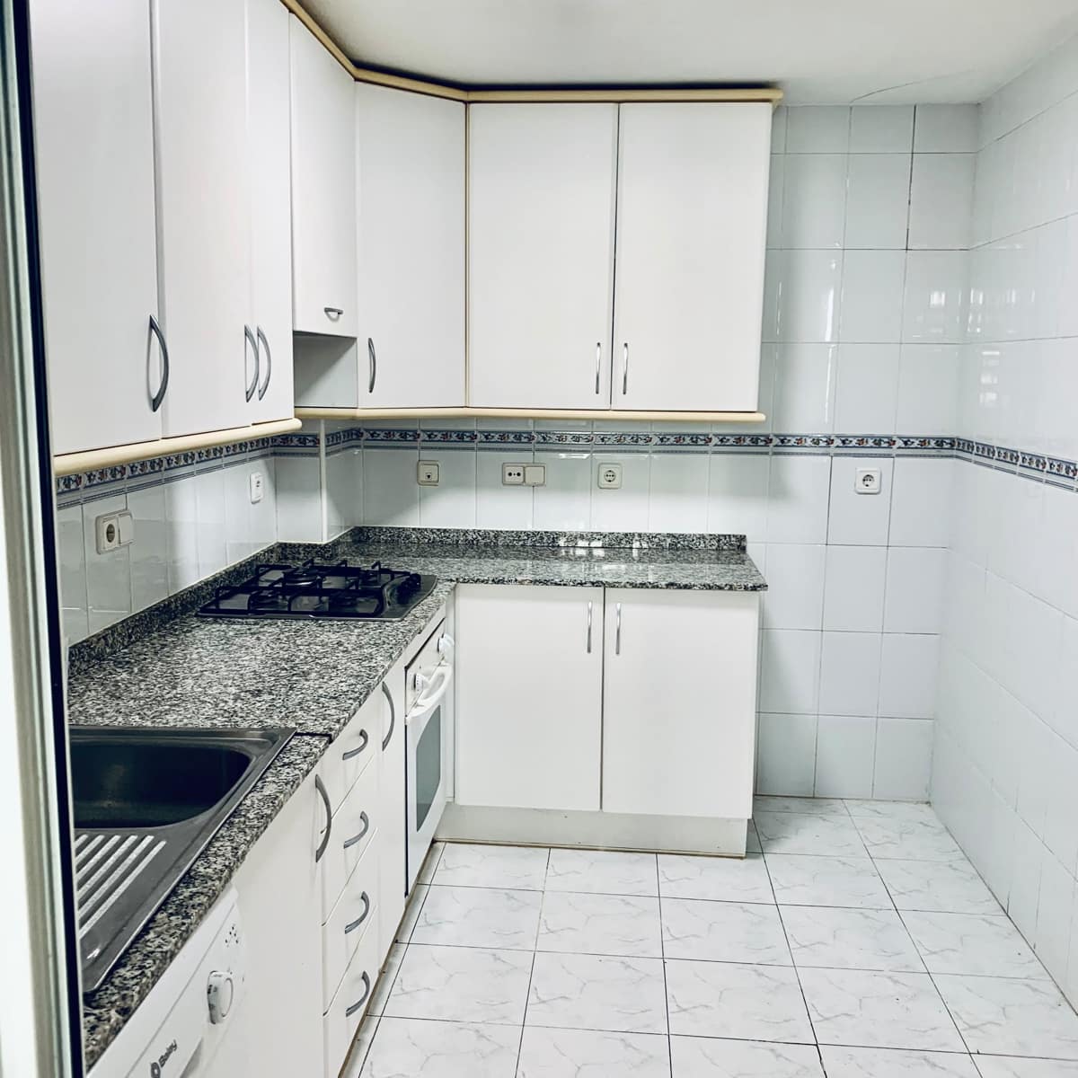 2 soveværelse Lejlighed til salg i Albir med swimmingpool - € 330.000 (Ref: 10167497)