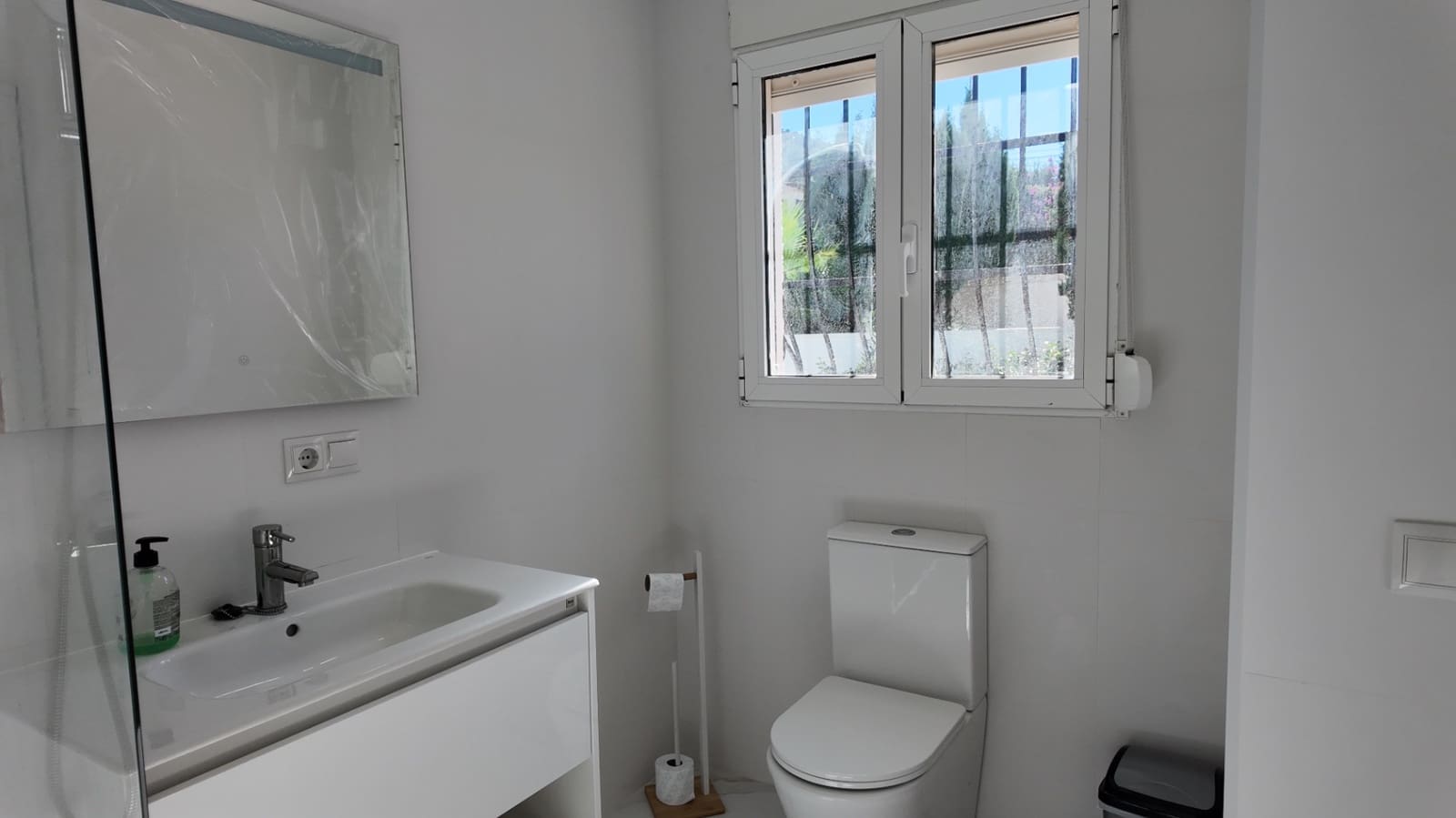 3 soveværelse Villa til leje i Albir med swimmingpool garage - € 2.800 (Ref: 10183758)