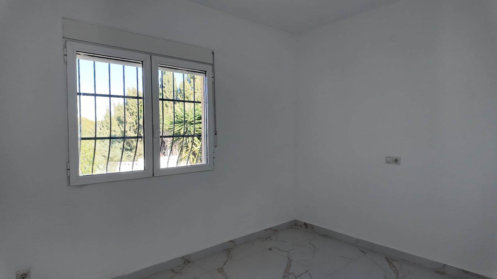3 soveværelse Villa til leje i Albir med swimmingpool garage - € 2.800 (Ref: 10183758)