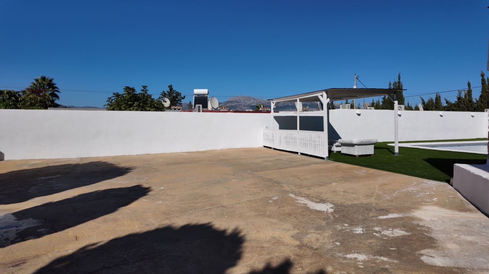 3 soveværelse Villa til leje i Albir med swimmingpool garage - € 2.800 (Ref: 10183758)