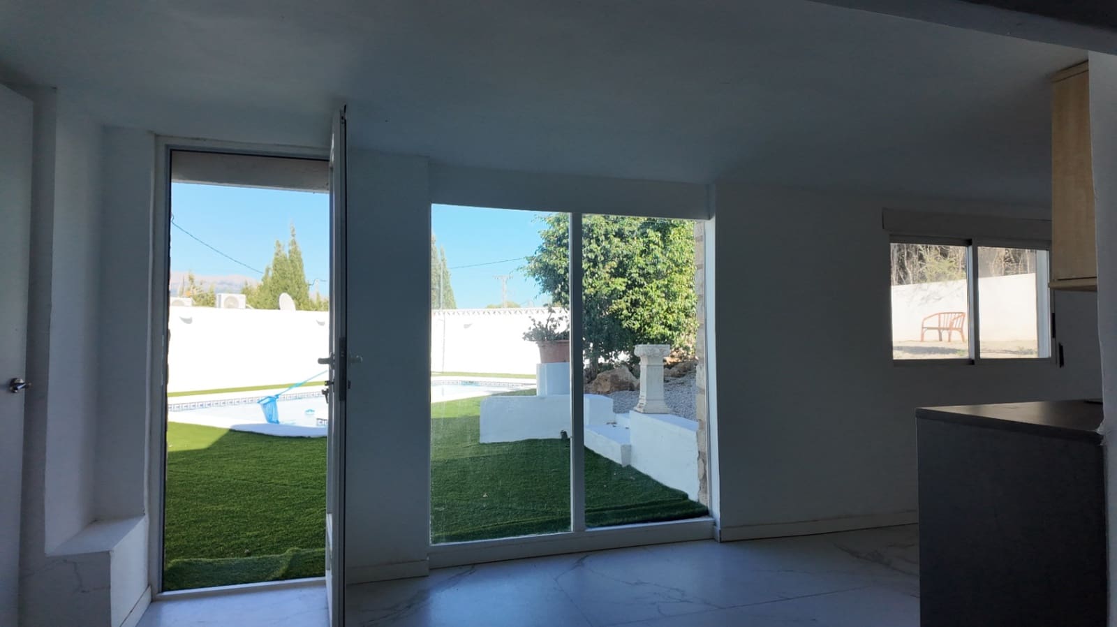 3 soveværelse Villa til leje i Albir med swimmingpool garage - € 2.800 (Ref: 10183758)