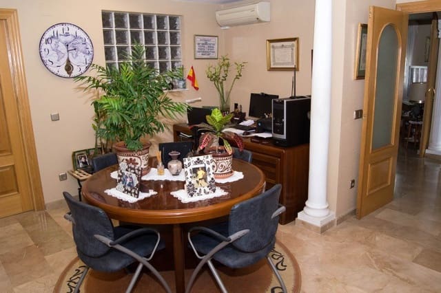 5 slaapkamer Villa te koop in Alfaz del Pi / L'Alfàs del Pi met zwembad garage - € 900.000 (Ref: 2303077)