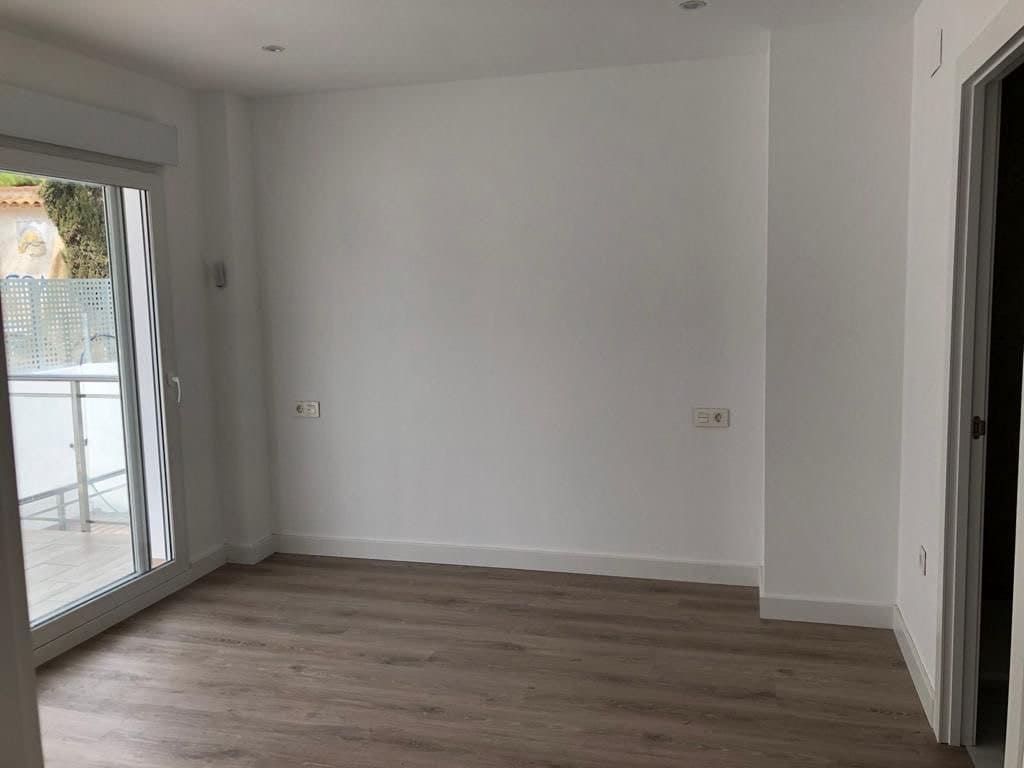 Chalet de 4 habitaciones en La Nucia en venta con piscina garaje - 620.000 € (Ref: 6265017)