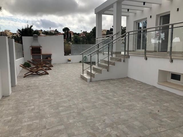 4 bedroom Villa for sale in La Nucia with pool garage - € 620,000 (Ref: 6265017)