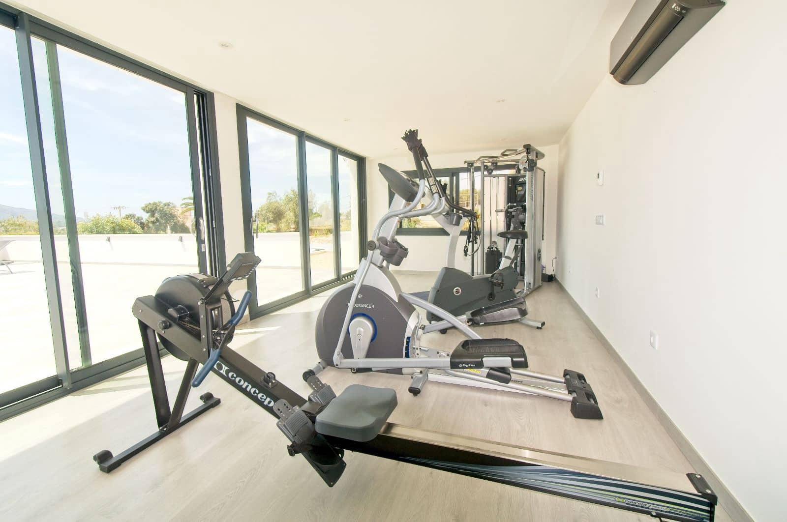 5 bedroom Villa for sale in Altea with pool garage - € 2,700,000 (Ref: 7409200)