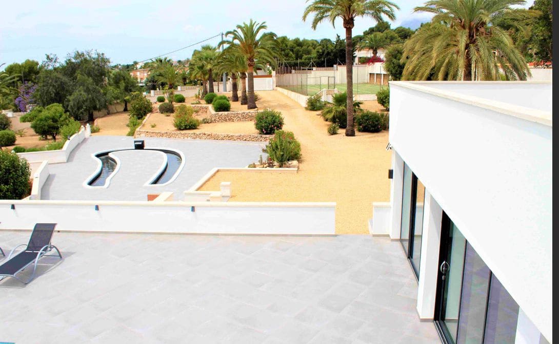 5 bedroom Villa for sale in Altea with pool garage - € 2,700,000 (Ref: 7409200)